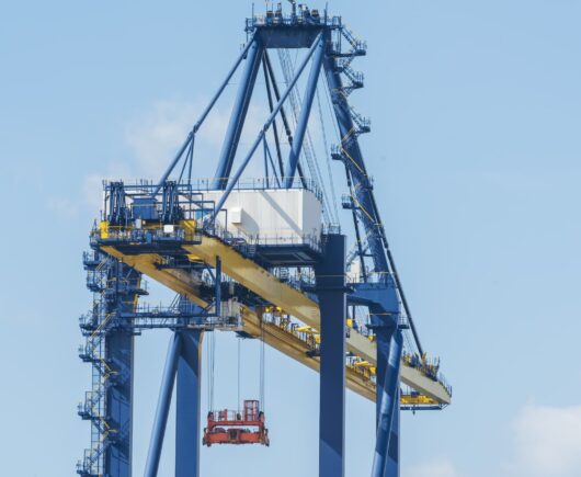 Rukovanje portalnom dizalicom